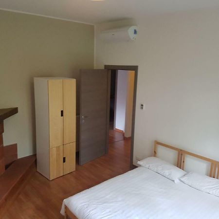Le Case Nel Bosco Vanzago Exterior photo