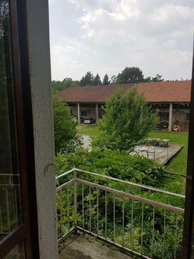 Le Case Nel Bosco Vanzago Exterior photo